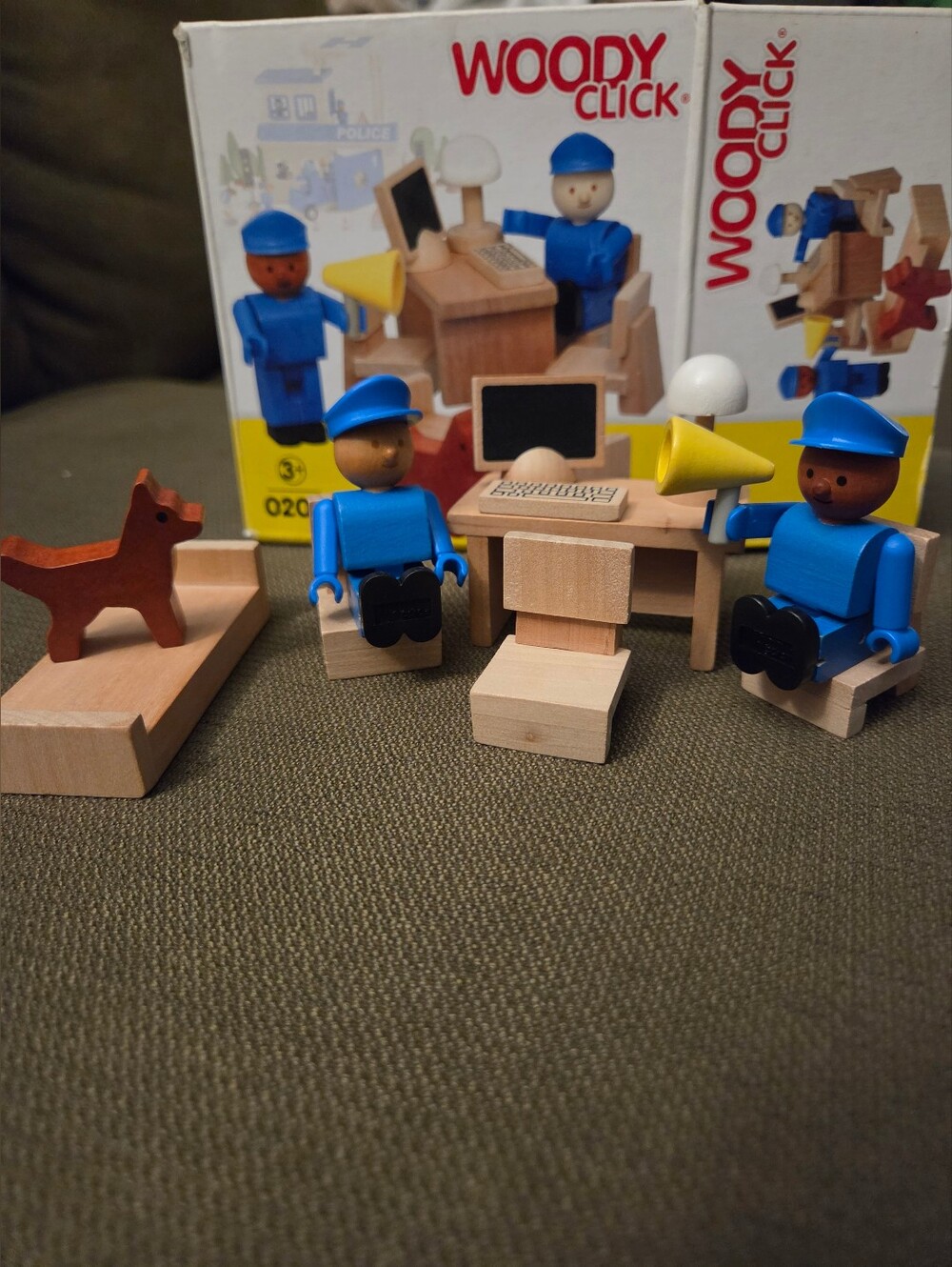 HaPe Woody Click 0203 Police Office